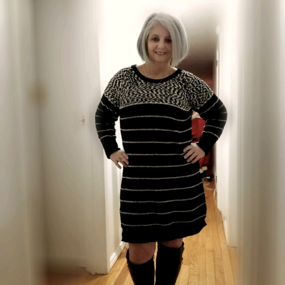 LuLaRoe | Dresses | Lularoe Lauren 